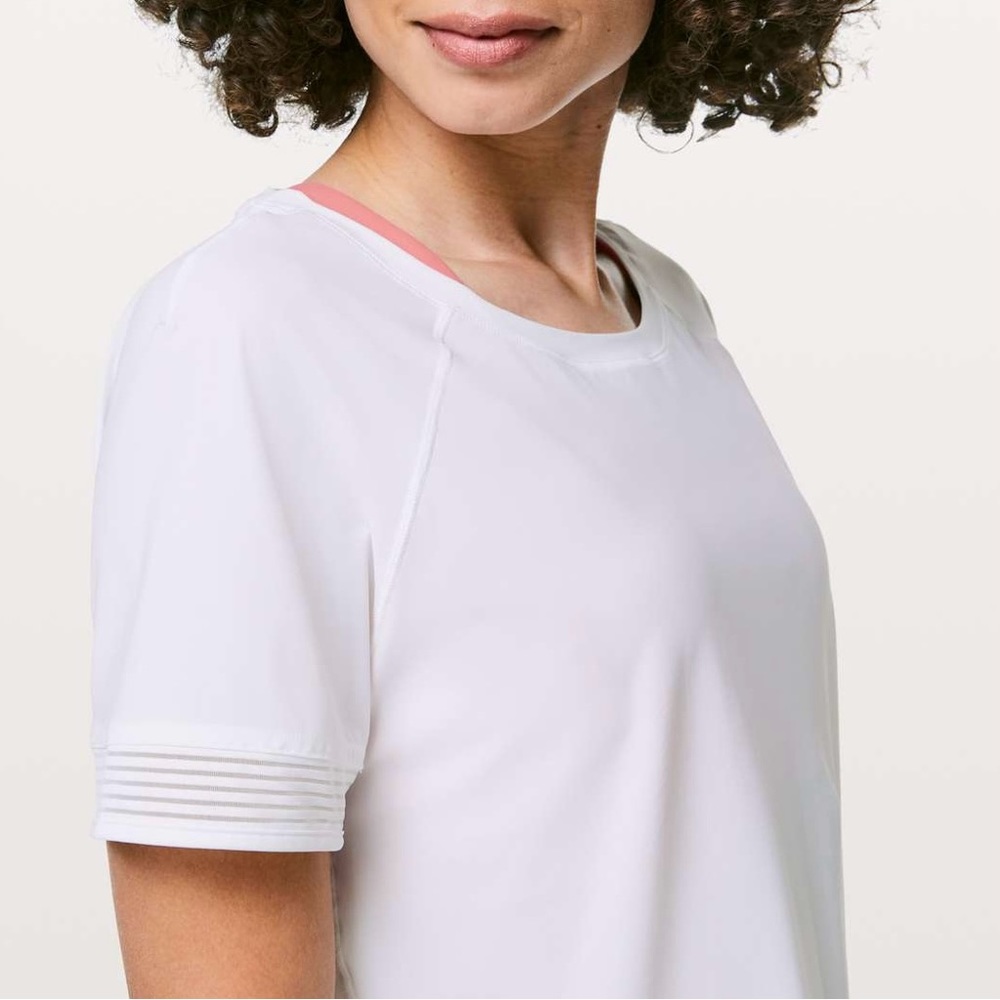 Lululemon  Stripe in Stride White Short Sleeve Top 6/8 Medium - Picture 8 of 14